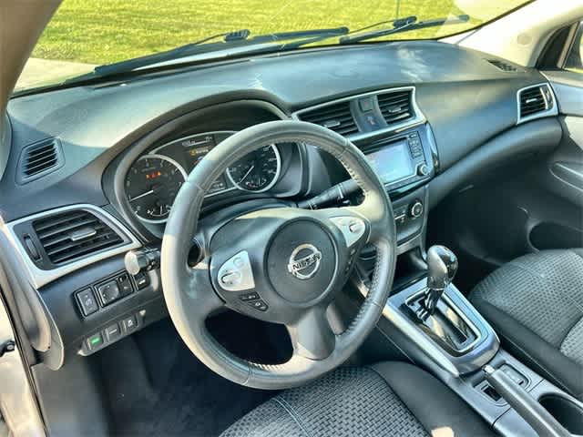 Thumbnail: 2016 Nissan Sentra - 15