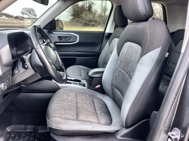 Thumbnail: 2022 Ford Bronco Sport - 11