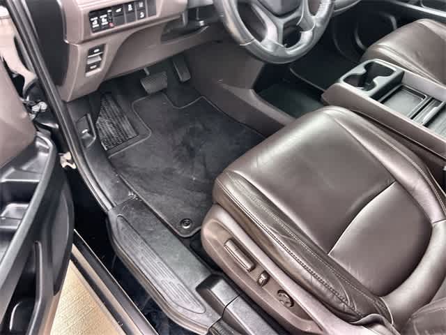 Thumbnail: 2019 Honda Odyssey - 2