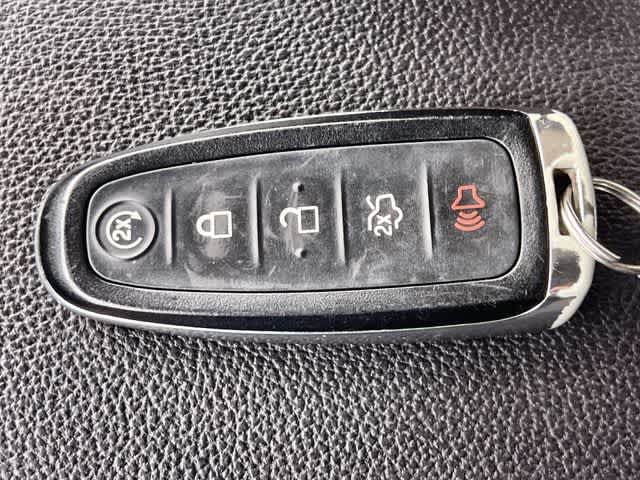 Thumbnail: 2019 Ford Escape - 21