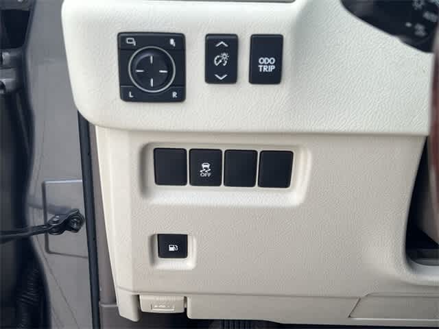 Thumbnail: 2013 Lexus GX - 29