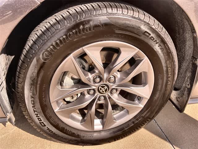 Thumbnail: 2021 Toyota Sienna - 9