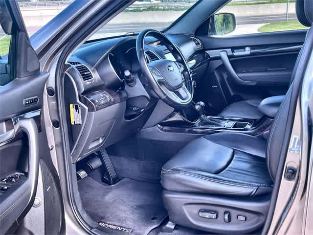 Thumbnail: 2015 Kia Sorento - 3