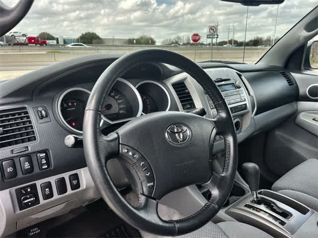 Thumbnail: 2010 Toyota Tacoma - 15