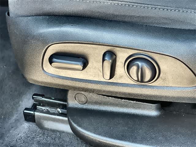 Thumbnail: 2020 Chevrolet Blazer - 31