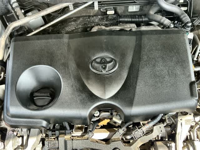 Thumbnail: 2021 Toyota RAV4 - 10