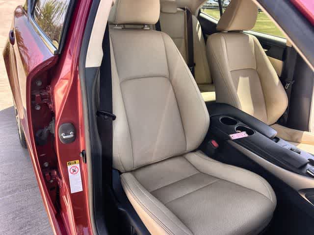 Thumbnail: 2015 Lexus IS - 12