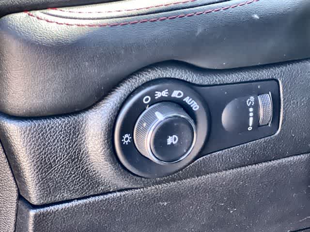 Thumbnail: 2022 Dodge Durango - 29