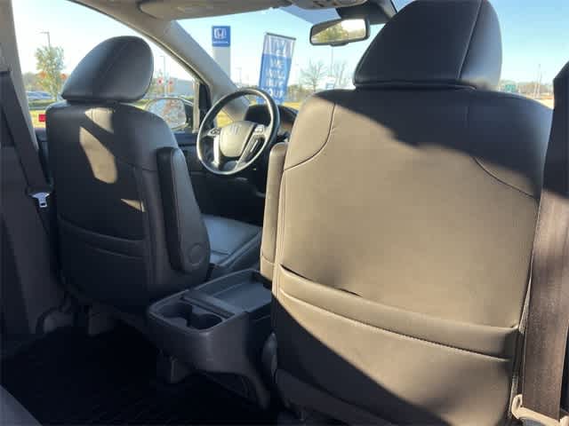 Thumbnail: 2015 Honda Odyssey - 13