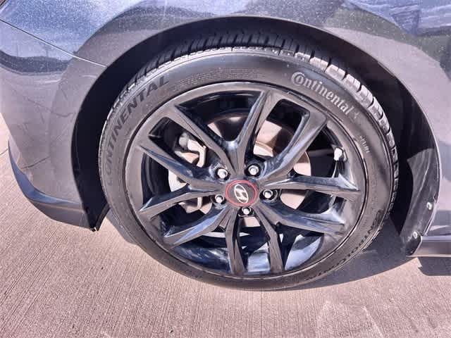 Thumbnail: 2019 Hyundai Veloster - 9