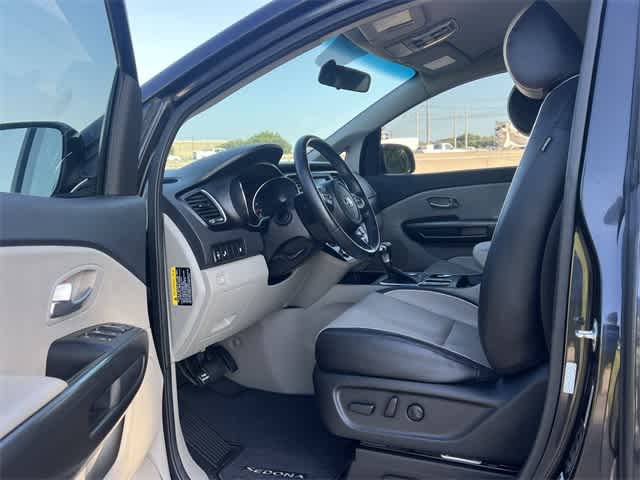 Thumbnail: 2019 Kia Sedona - 3