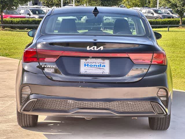 Thumbnail: 2023 Kia Forte - 6