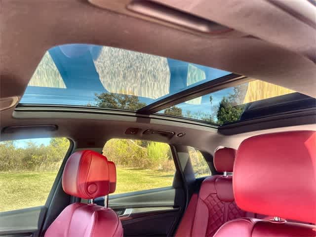 Thumbnail: 2024 Audi SQ5 - 32