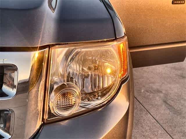 Thumbnail: 2010 Ford Escape - 24