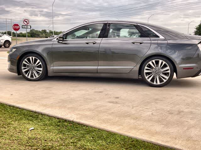 Thumbnail: 2017 Lincoln MKZ - 4