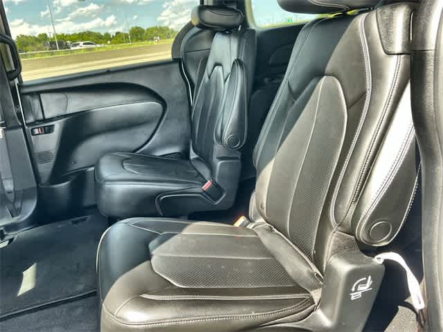 Thumbnail: 2020 Chrysler Pacifica - 14