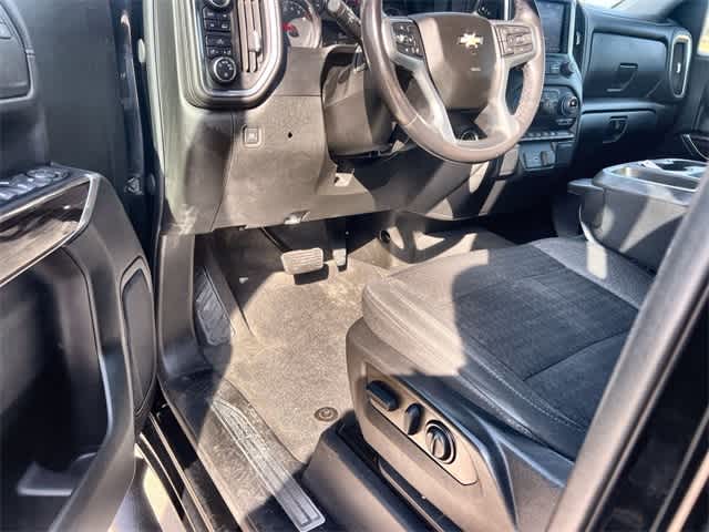 Thumbnail: 2022 Chevrolet Silverado 1500 - 3