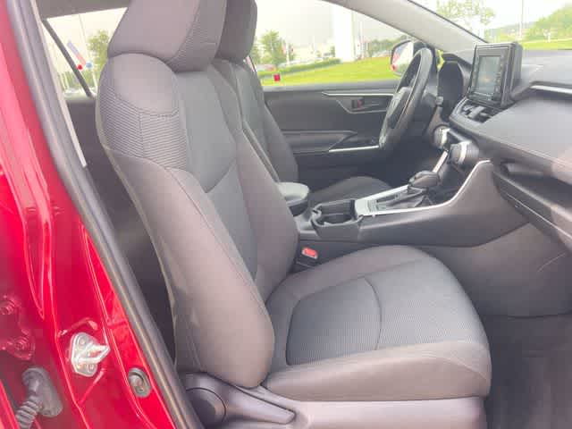 Thumbnail: 2021 Toyota RAV4 - 12