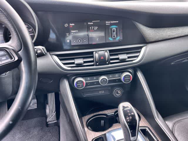 Thumbnail: 2020 Alfa Romeo Giulia - 18