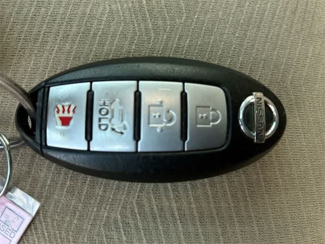 Thumbnail: 2015 Nissan Rogue - 21