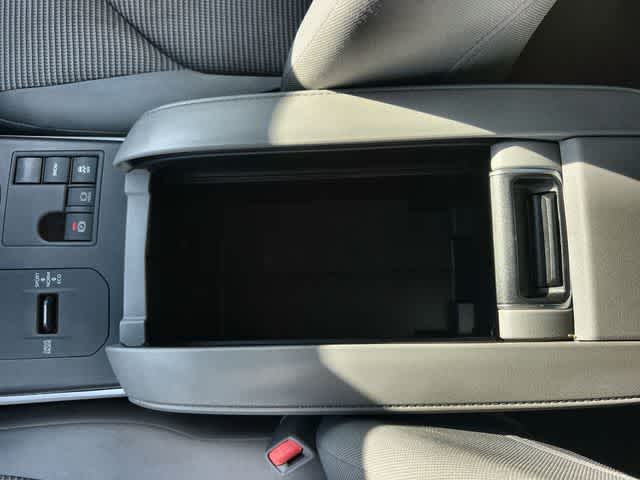 Thumbnail: 2024 Toyota Highlander - 27