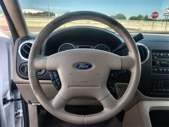 Thumbnail: 2005 Ford Expedition - 17