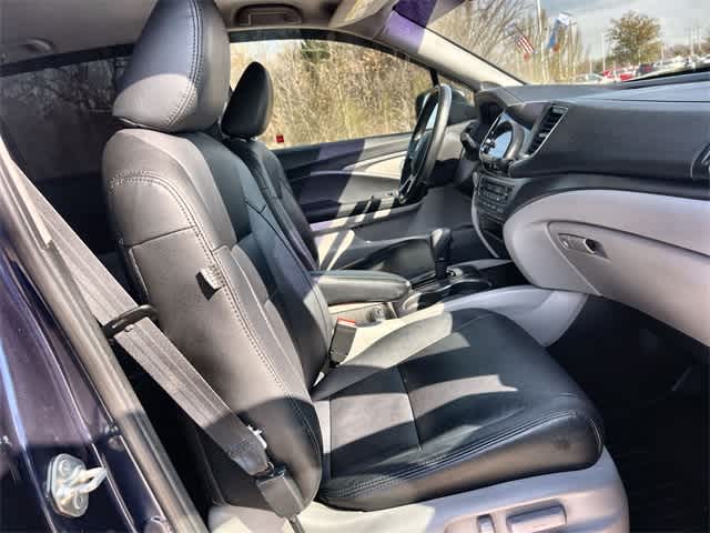 Thumbnail: 2019 Honda Pilot - 12