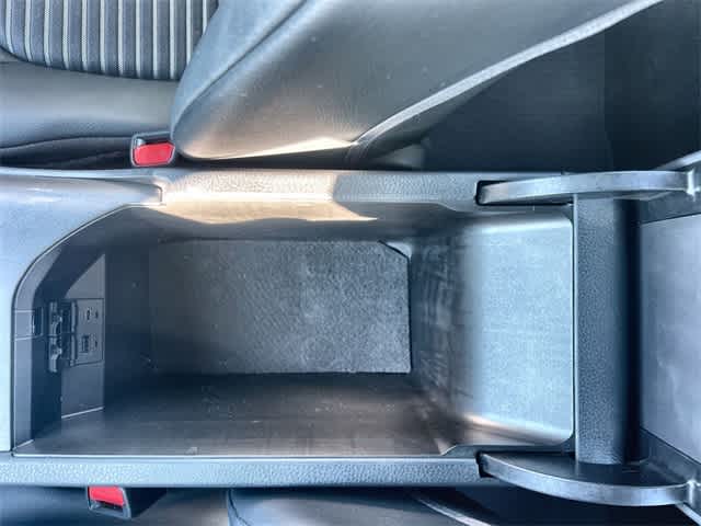 Thumbnail: 2022 Toyota Camry - 27