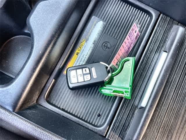 Thumbnail: 2019 Honda Odyssey - 21