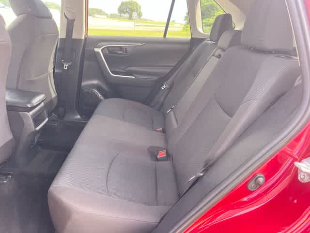 Thumbnail: 2021 Toyota RAV4 - 14