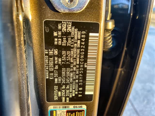 Thumbnail: 2022 Kia Telluride - 22