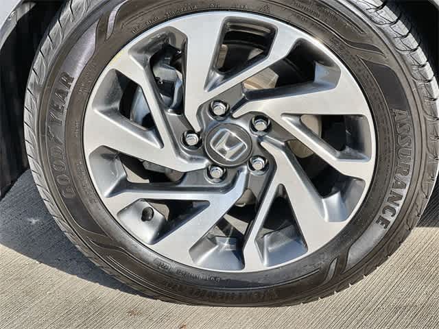 Thumbnail: 2017 Honda Civic - 9