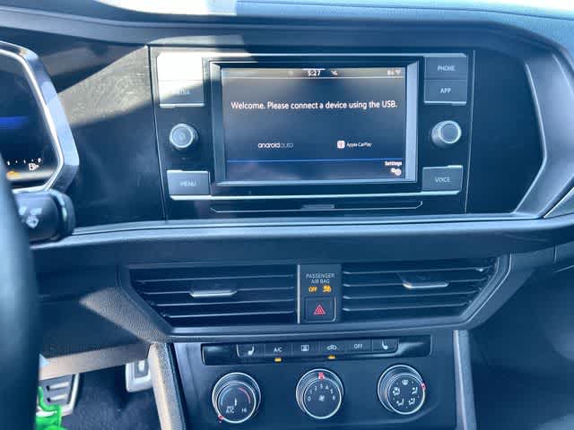 Thumbnail: 2024 Volkswagen Jetta - 18