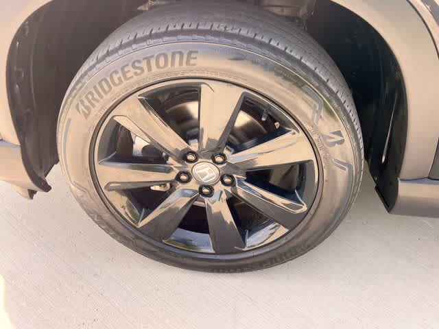 Thumbnail: 2023 Honda Pilot - 9