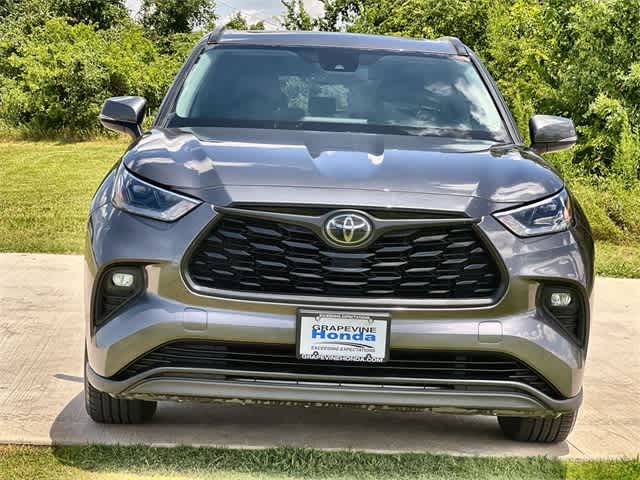 Thumbnail: 2021 Toyota Highlander - 7