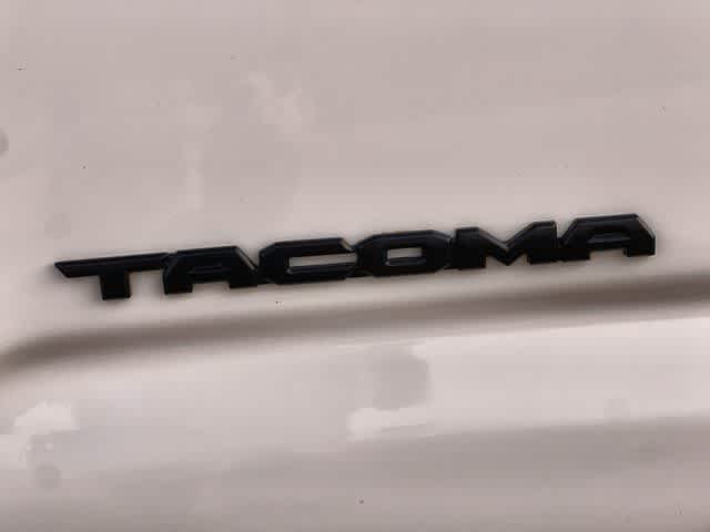 Thumbnail: 2021 Toyota Tacoma - 8