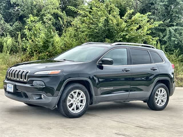 Used 2017 Jeep Cherokee Latitude with VIN 1C4PJMCS3HD228949 for sale in Grapevine, TX