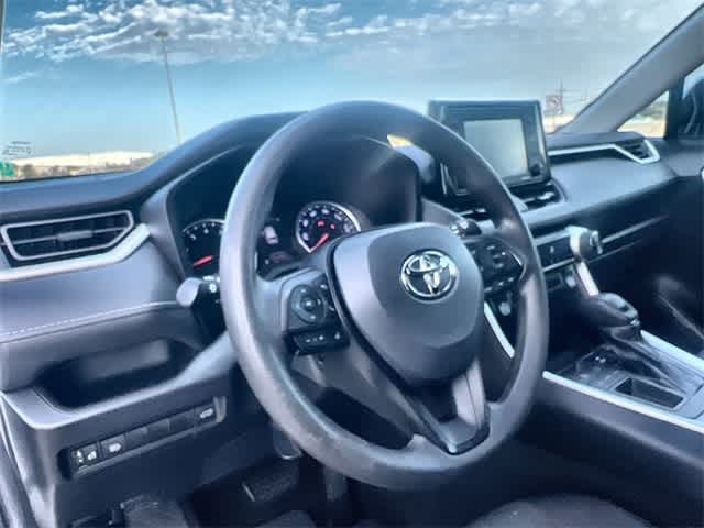 Thumbnail: 2021 Toyota RAV4 - 15