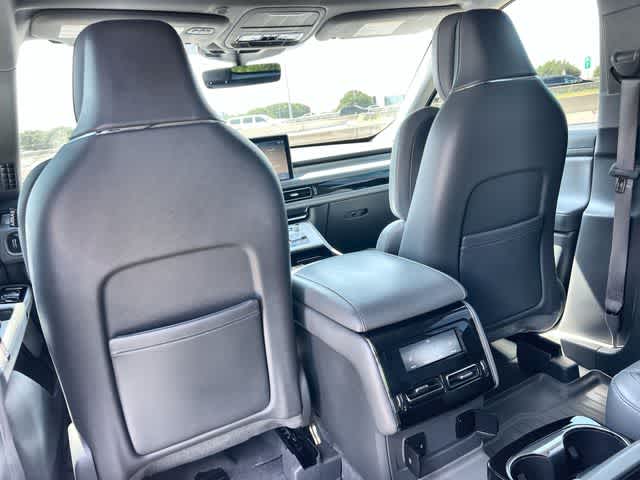 Thumbnail: 2020 Lincoln Aviator - 12