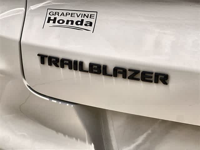 Thumbnail: 2021 Chevrolet TrailBlazer - 8