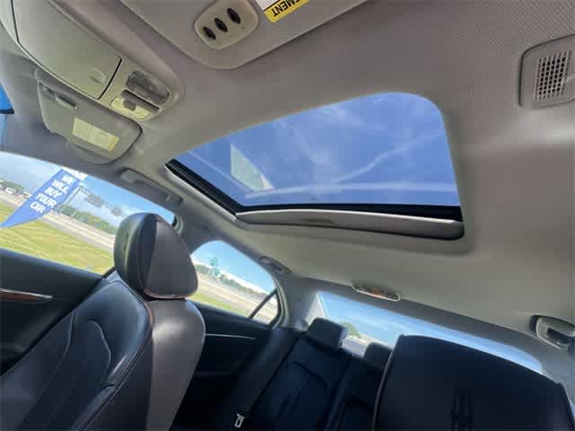 Thumbnail: 2010 Lincoln MKZ - 30