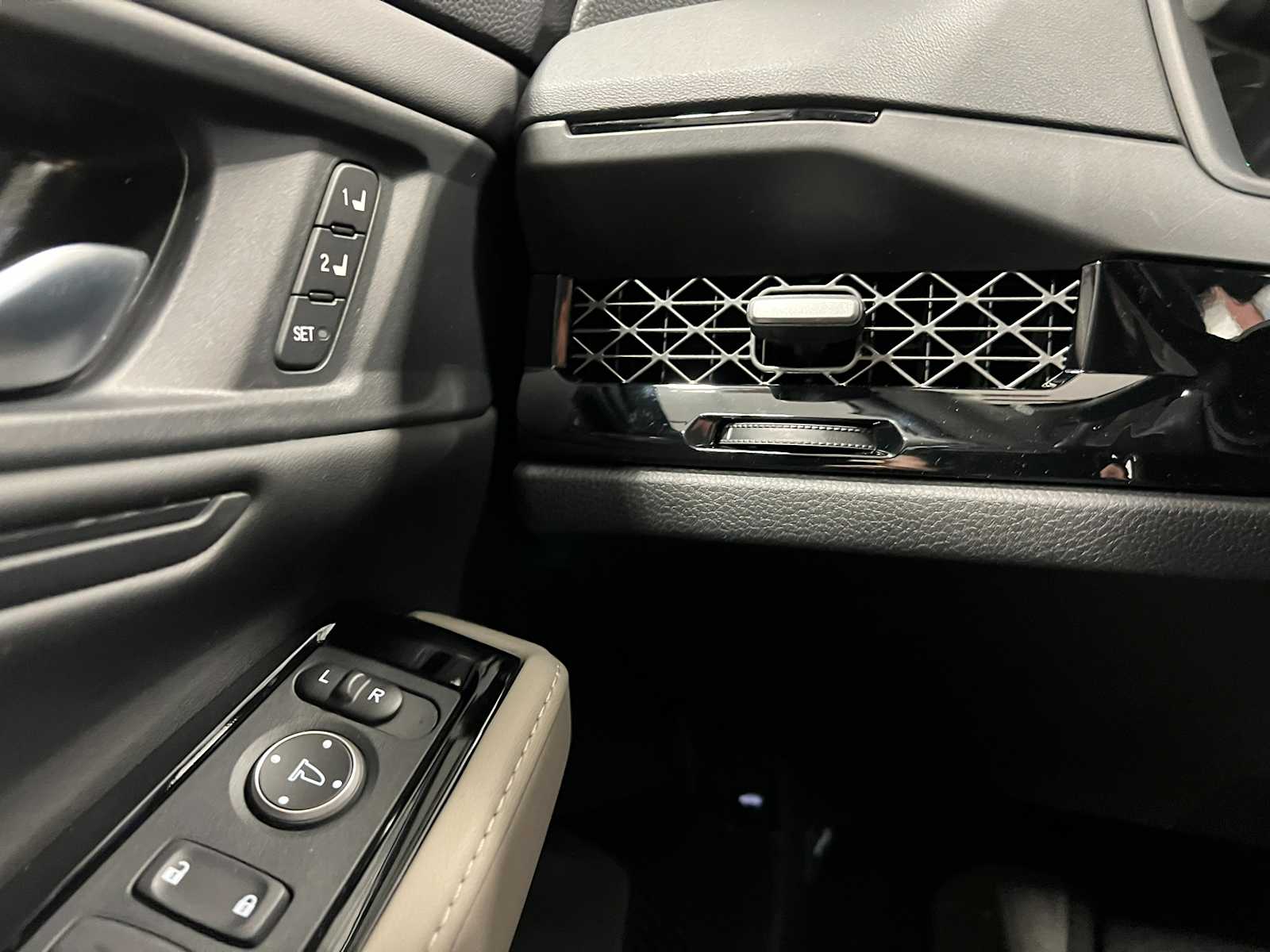 Thumbnail: 2025 Honda Accord - 18