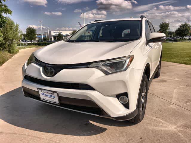 Thumbnail: 2018 Toyota RAV4 - 2