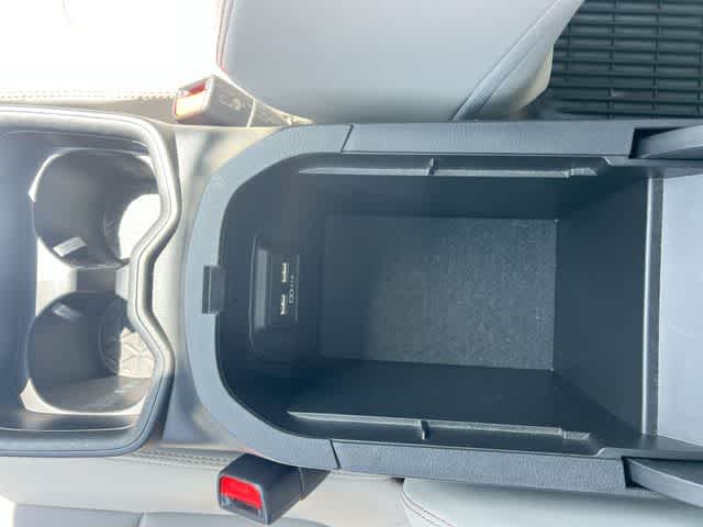 Thumbnail: 2021 Toyota RAV4 - 27