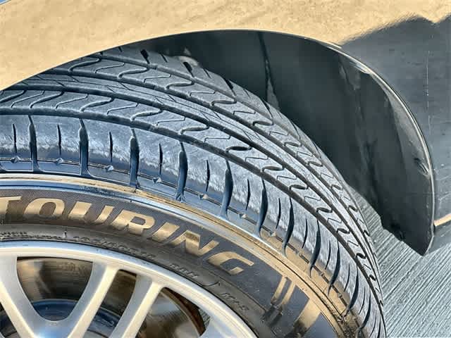 Thumbnail: 2009 Ford Focus - 23