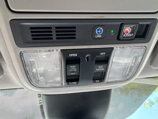 Thumbnail: 2023 Honda Odyssey - 20