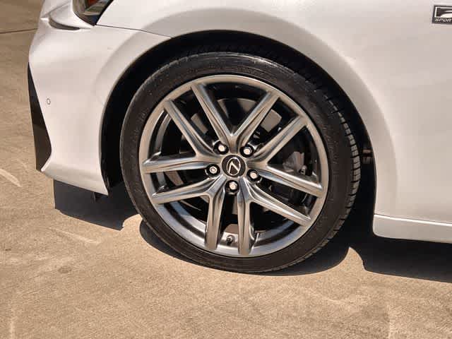 Thumbnail: 2018 Lexus IS - 9