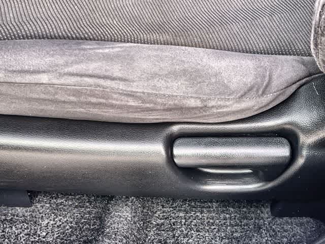 Thumbnail: 2010 Honda Fit - 29