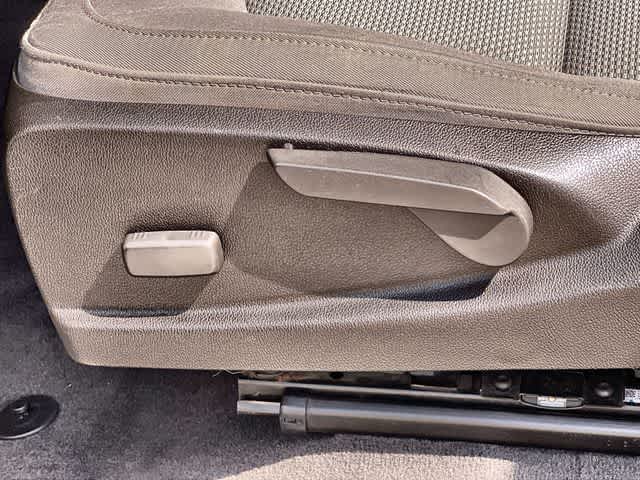 Thumbnail: 2020 Chevrolet Colorado - 30