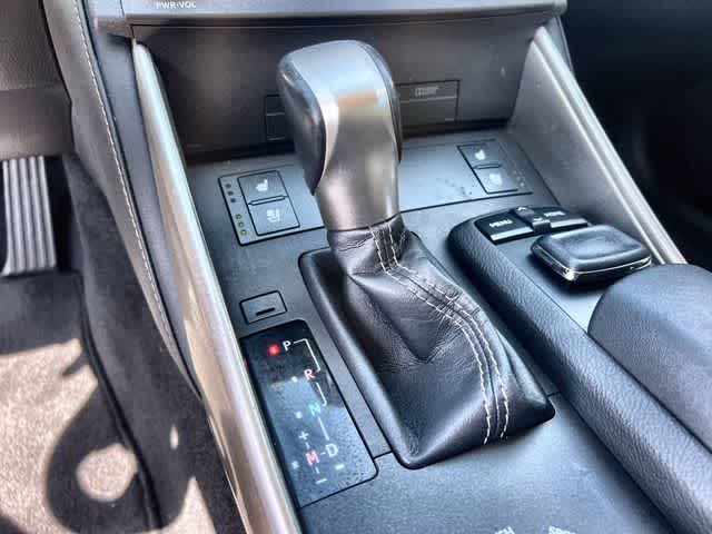 Thumbnail: 2015 Lexus IS - 16